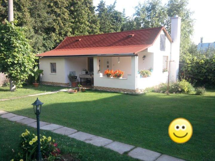 Platanus Bed & Breakfast Beckov Luaran gambar