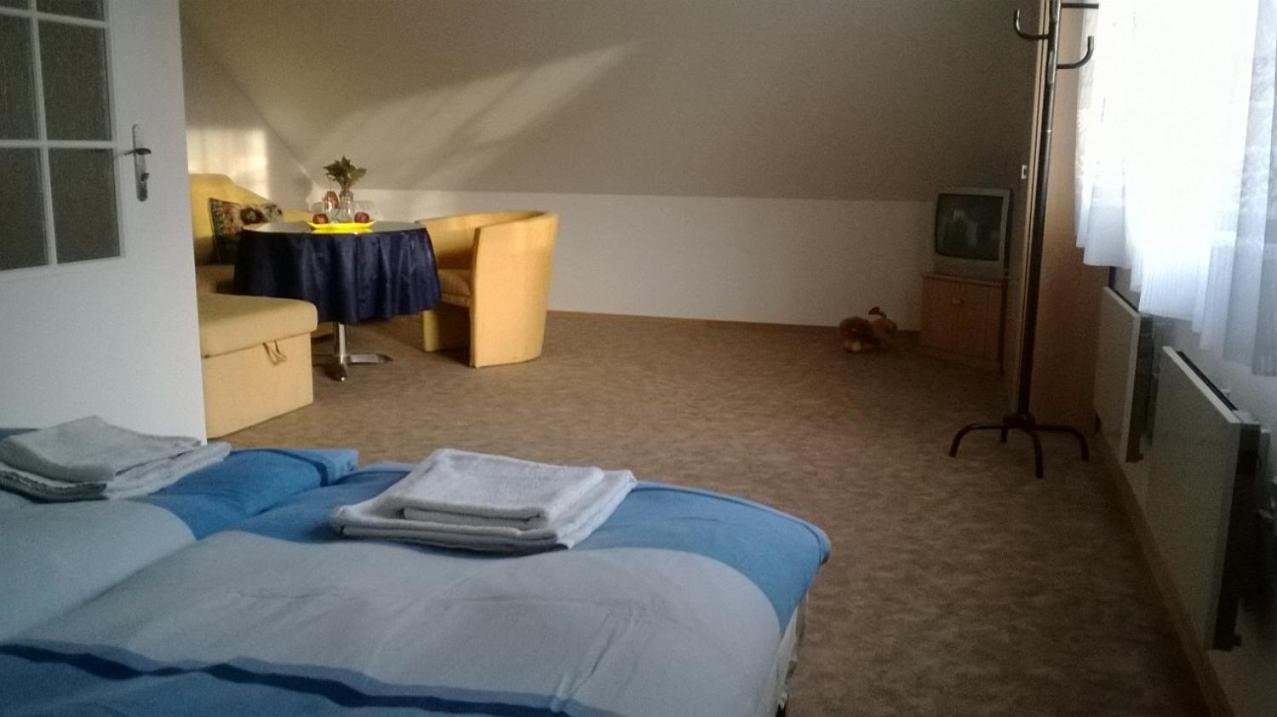 Platanus Bed & Breakfast Beckov Luaran gambar